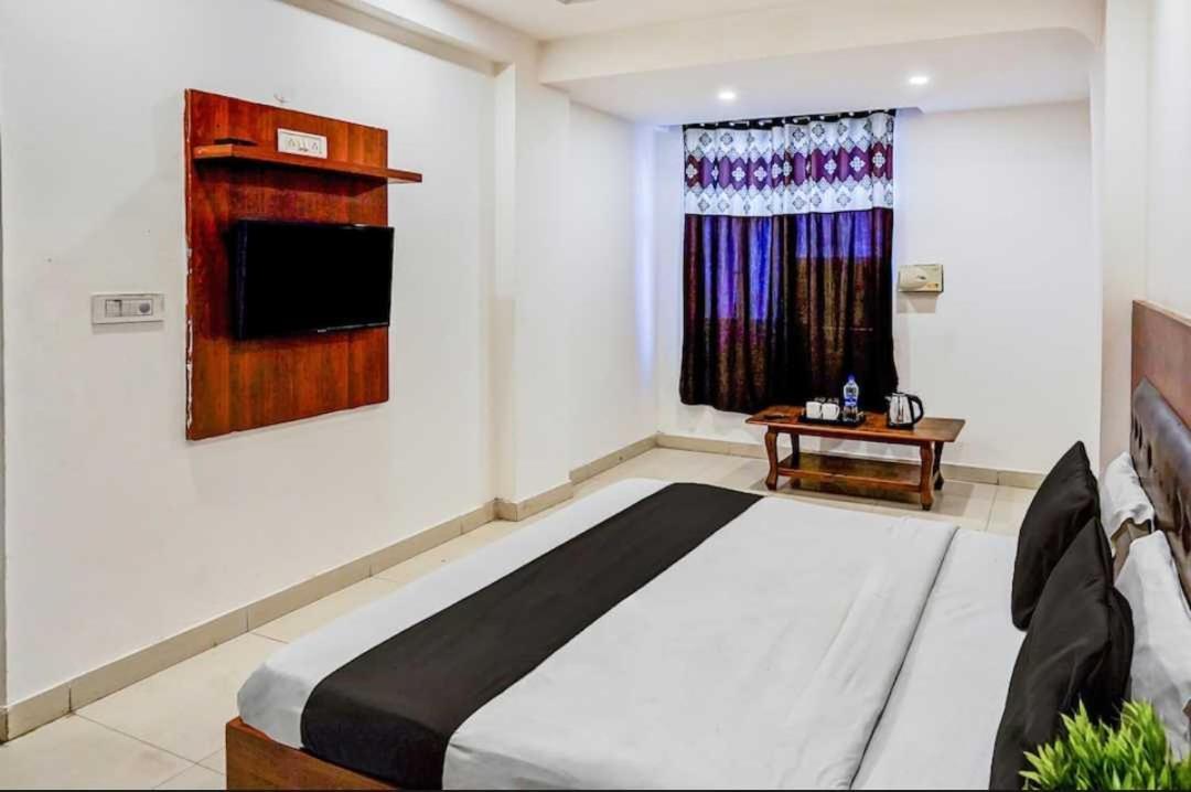 Hotel O Anshu B&B Νέο Δελχί Εξωτερικό φωτογραφία